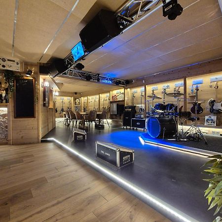 Del Vino Bar A Vin & Guitares Appartement Sauna Terrasse Garage Orchamps-Vennes 외부 사진