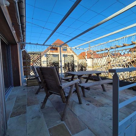 Del Vino Bar A Vin & Guitares Appartement Sauna Terrasse Garage Orchamps-Vennes 외부 사진